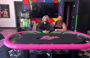 Danny Allen 本身也是實力派撲克玩家，生涯累積獎金超過 44.5 萬美元。