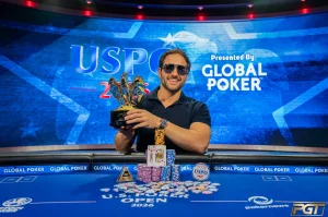Joao Simao giành chiến thắng chung cuộc tại bàn chung kết sự kiện #8 của giải US Poker Open với màn trình diễn áp đảo.