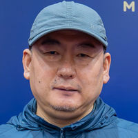 Jingyi Wang