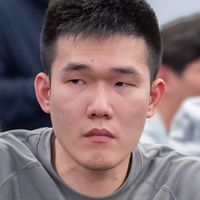 Hong Yu Huang