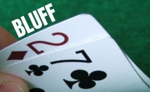sự do dự trong trò chơi poker, quyết định lừa bịp, phân tích hành vi hung hăng trong Texas Holdem.