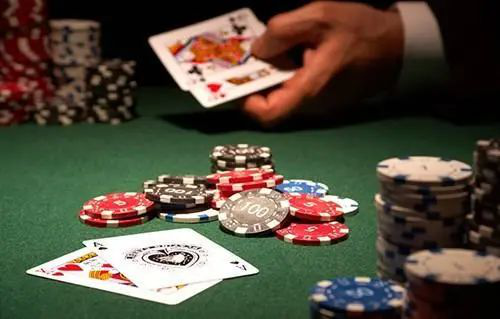 Poker Bet Sizing Strategy 德州撲克下注尺度策略示意圖,展示不同 bet sizing 如何影響對手範圍、棄牌率與EV