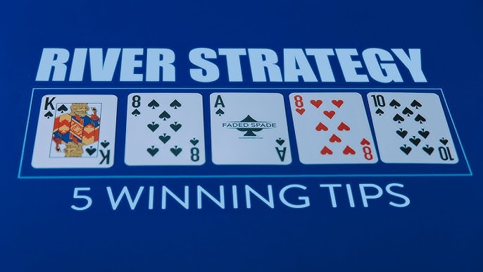 River Blocker Strategy 主題示意圖，黑色背景下玩家手持撲克牌，象徵 River Blocker Strategy 在德州撲克實戰中對跟注、加注與棄牌決策的影響