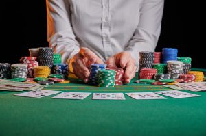 Khung ra quyết định poker, phạm vi EV, quy trình tư duy, hệ thống chiến lược Texas Holdem có cấu trúc.