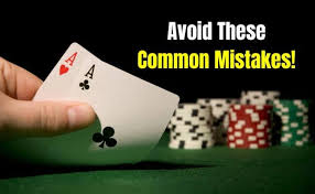 Poker Overcalling Mistakes 德州撲克過度跟注示意圖，展示玩家如何因為低品質 Call、沉沒成本與錯誤希望感而持續流失EV