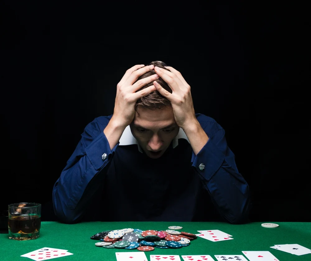 A diagram illustrating the Tilt Control system in Texas Hold'em, showing how emotional fluctuations can disrupt decision-making processes and lead to a chain of errors.