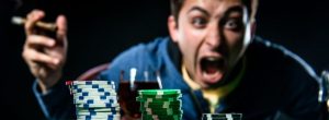 Phân tích cảm xúc trong Poker: Sơ đồ minh họa cách cảm xúc ảnh hưởng đến việc đặt cược, theo bài, tần suất lừa đối thủ và chất lượng quyết định tổng thể của người chơi trong trò Texas Hold'em.