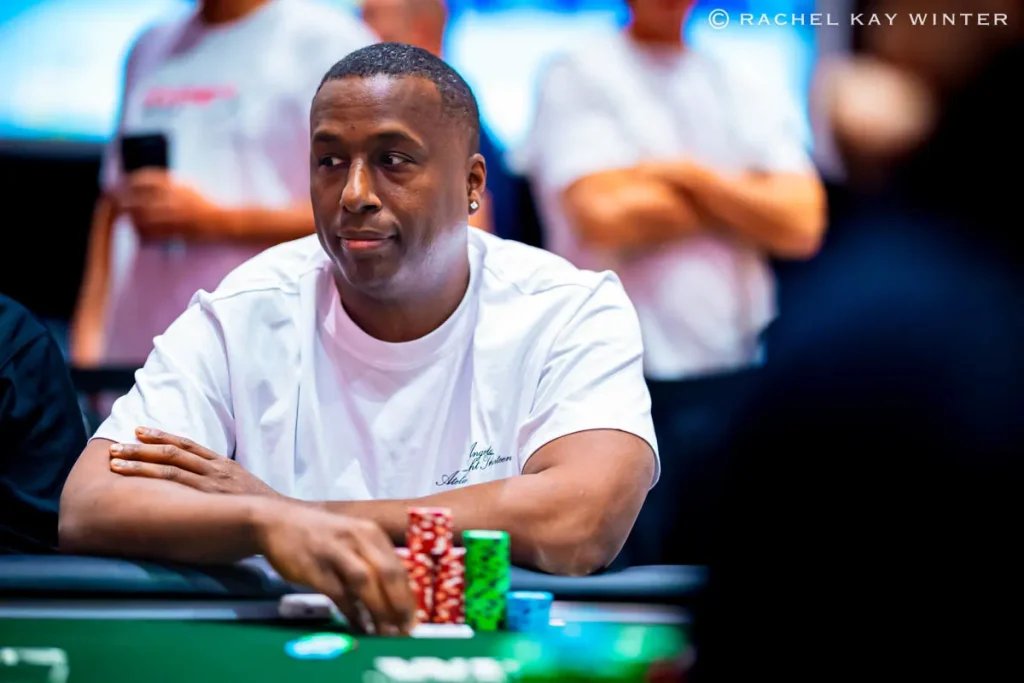 纪录保持人Maurice Hawkins 赢得第25 条WSOP 巡回赛金戒指