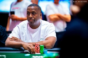 纪录保持人Maurice Hawkins 赢得第25 条WSOP 巡回赛金戒指