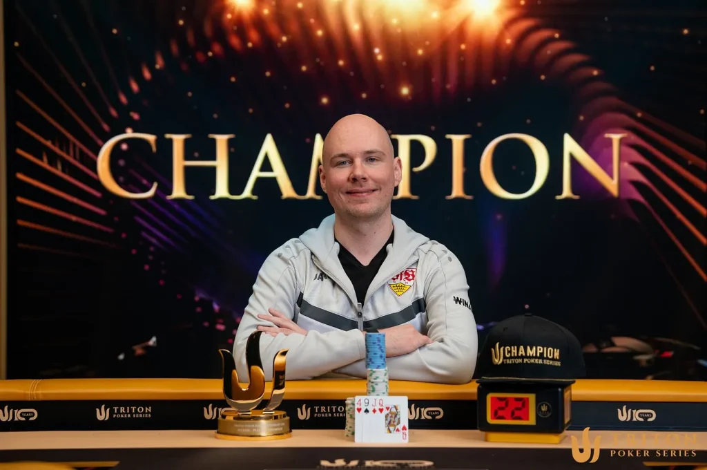 Tobias Schwecht赢得首座Triton冠军