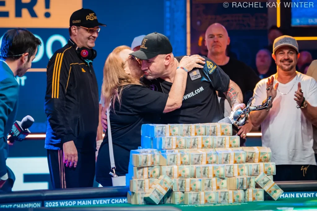 Phil Hellmuth与Michael Mizrachi在WSOP单挑对决