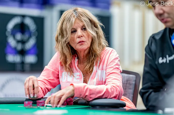 Cyndy Violette đang hướng tới lần đầu tiên góp mặt tại bàn chung kết WSOP kể từ năm 2015.