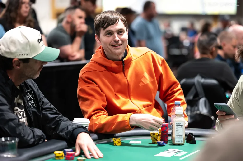 Martin Kabrhel đã đốt hết tiền mua vé tham gia chỉ trong một ván bài tại sự kiện WSOP High Roller $25k.