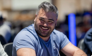 Kristopher Tong đang dẫn đầu giải WSOP 50K Poker Players Championship năm 2026.