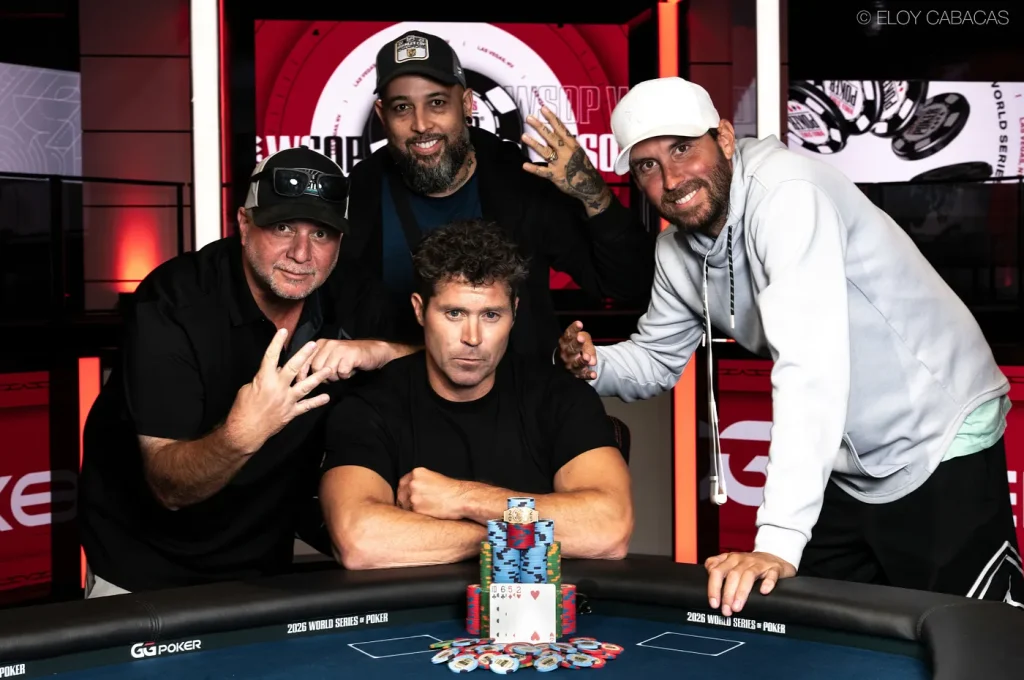 Scott Clements giành được chiếc vòng vàng WSOP thứ tư của mình.