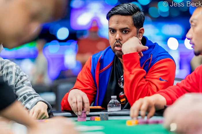 WSOP 主賽事軟泡沫階段出現同花順對葫蘆的瘋狂牌局