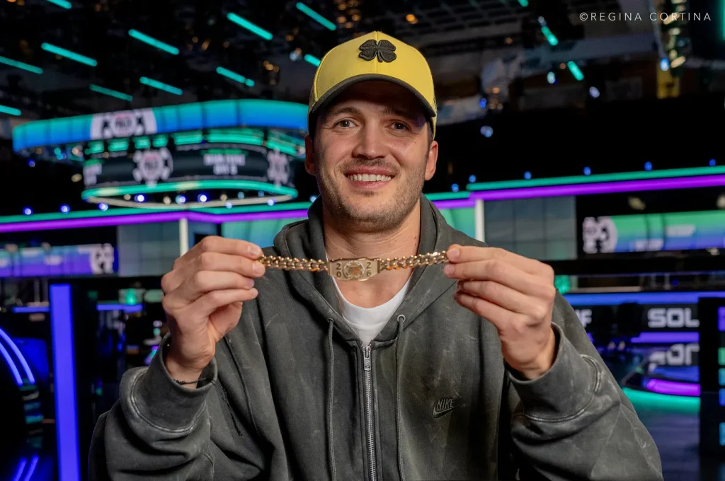 Ori Hasson奪2026 WSOP The Closer現場金手鍊