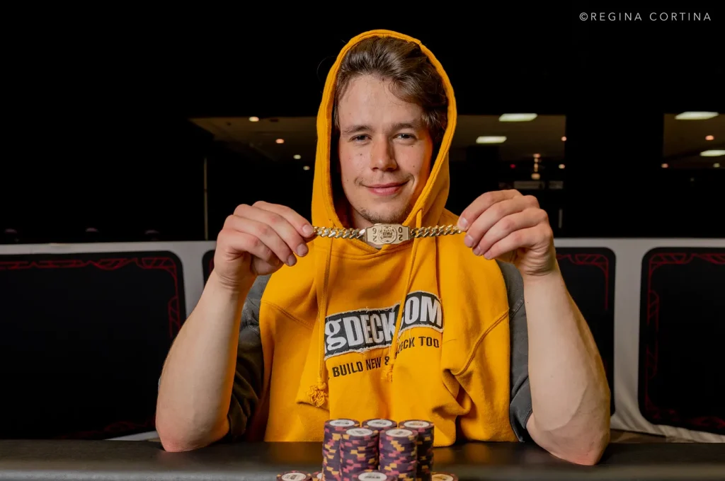 Garrett Dwire夺2026 WSOP Summer Saver首条金手链