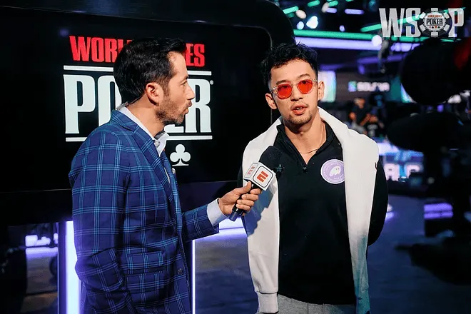 Han Feng 將 WSOP 主賽事殘酷 Bad Beat 歸咎於撲克播報員的詛咒
