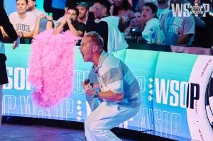 Lucas Jumalon and Lauri Saaskilahti advance to the 2026 WSOP Main Event heads-up match.