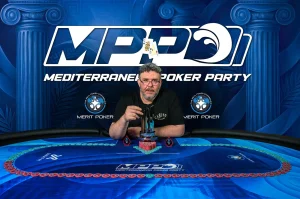 Bốn quân Hậu đã giúp Boris Smuskevicius giành chiến thắng tại giải Merit Poker Cup trị giá 3.500 đô la.