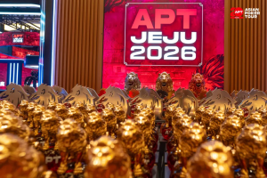 The 2026 APT Jeju Korea National Cup has begun, with Zu You Wang leading the 67 finalists with 602,000 chips.