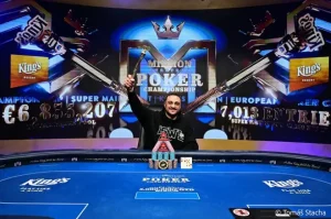Quyết định vào phút chót đã mang lại kết quả: DENNO0211 thắng giải King's Million €500 Closer.
