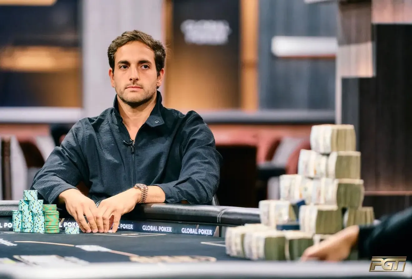 Các cao thủ poker đang cực kỳ nổi tiếng, kiếm được hơn 10 triệu đô la chỉ trong một tháng.