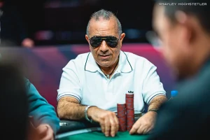 影片曝光：Sammy Farha與撲克發牌員衝突畫面