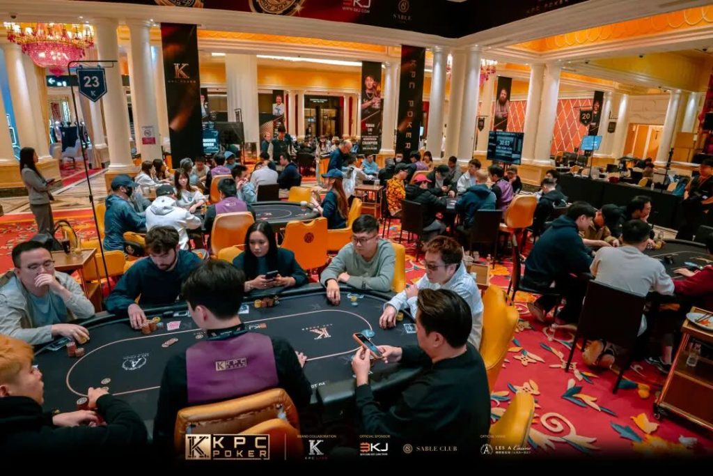 KPC Poker主賽與60K超級豪客賽雙雙決出九人決賽桌，黃鵬及Ryuta Nakai分別領跑